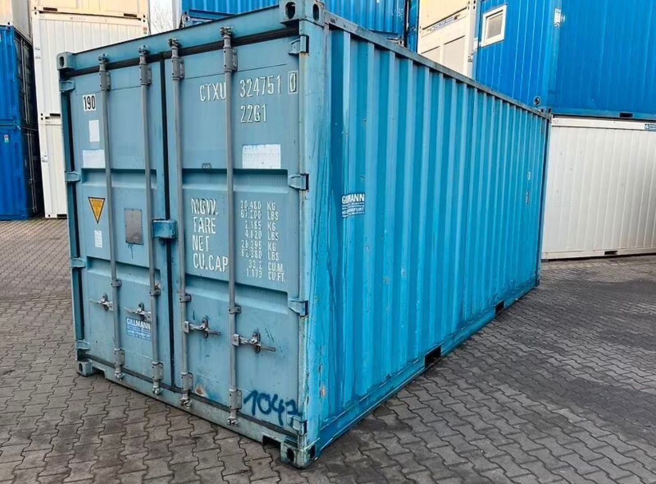 20-foot dry shipping container - Image 2