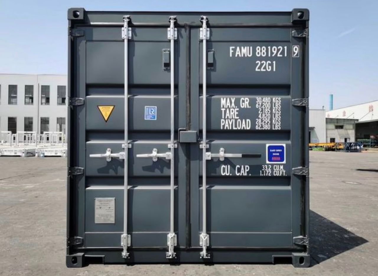 20-foot dry shipping container - Image 10