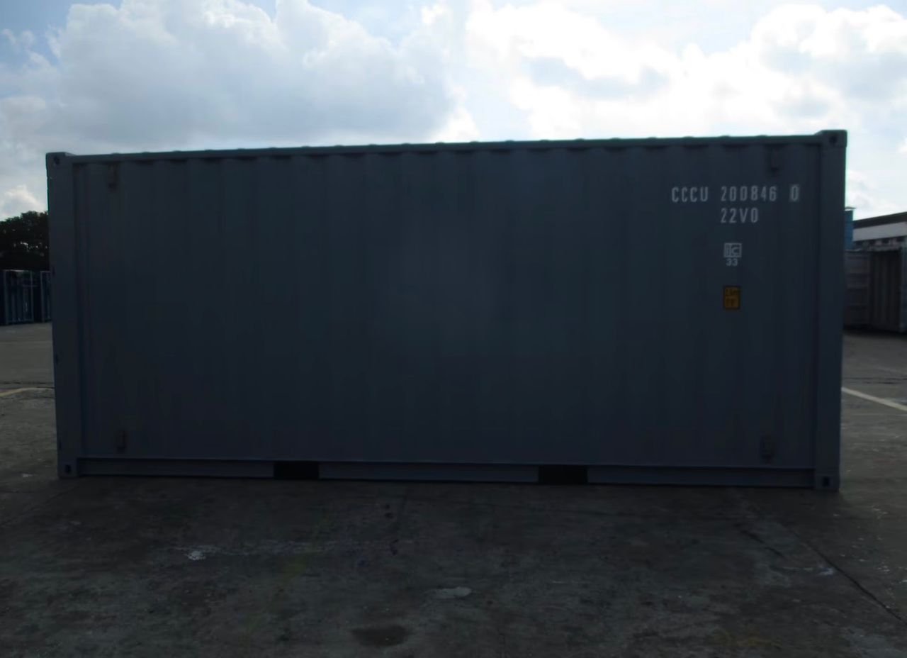 Standard 20-foot shipping container - Image 8