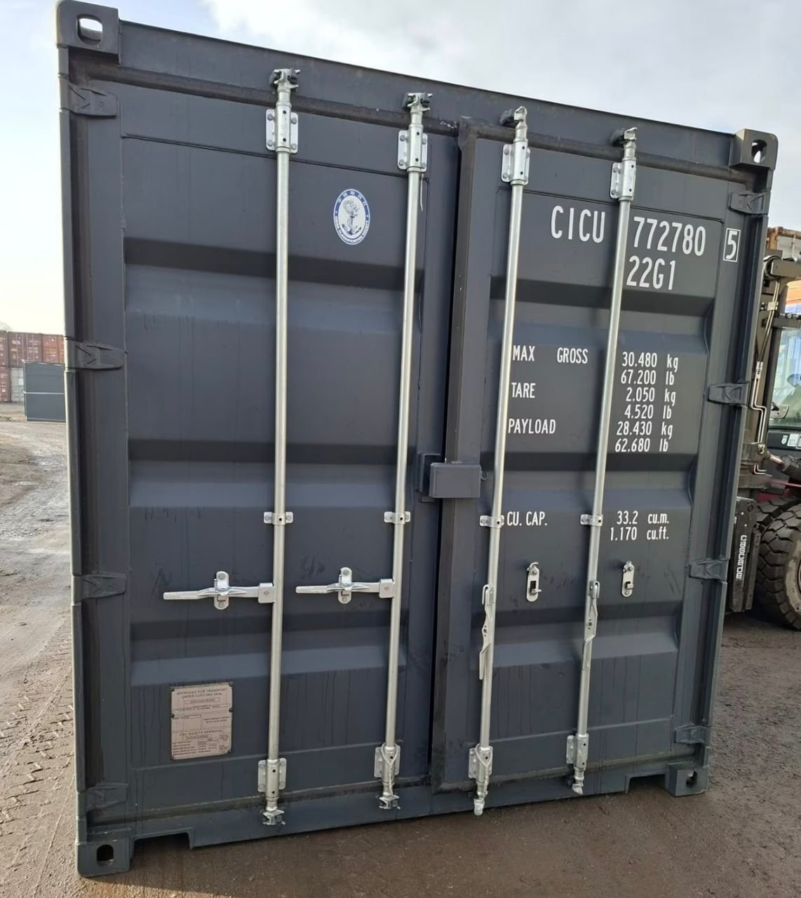 Standard 20-foot shipping container