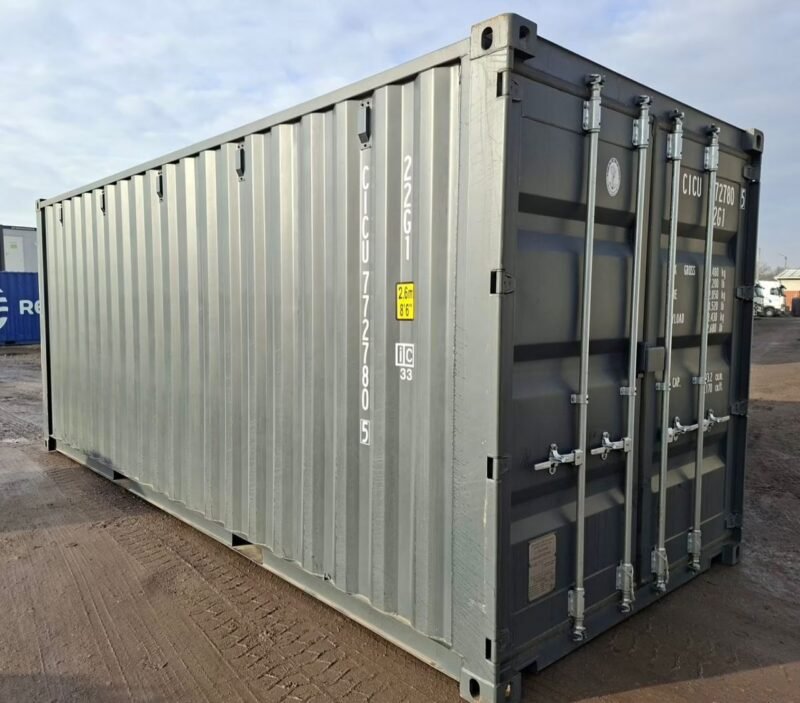 Standard 20-foot shipping container - Image 3